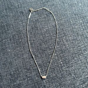 Kendra Scott necklace